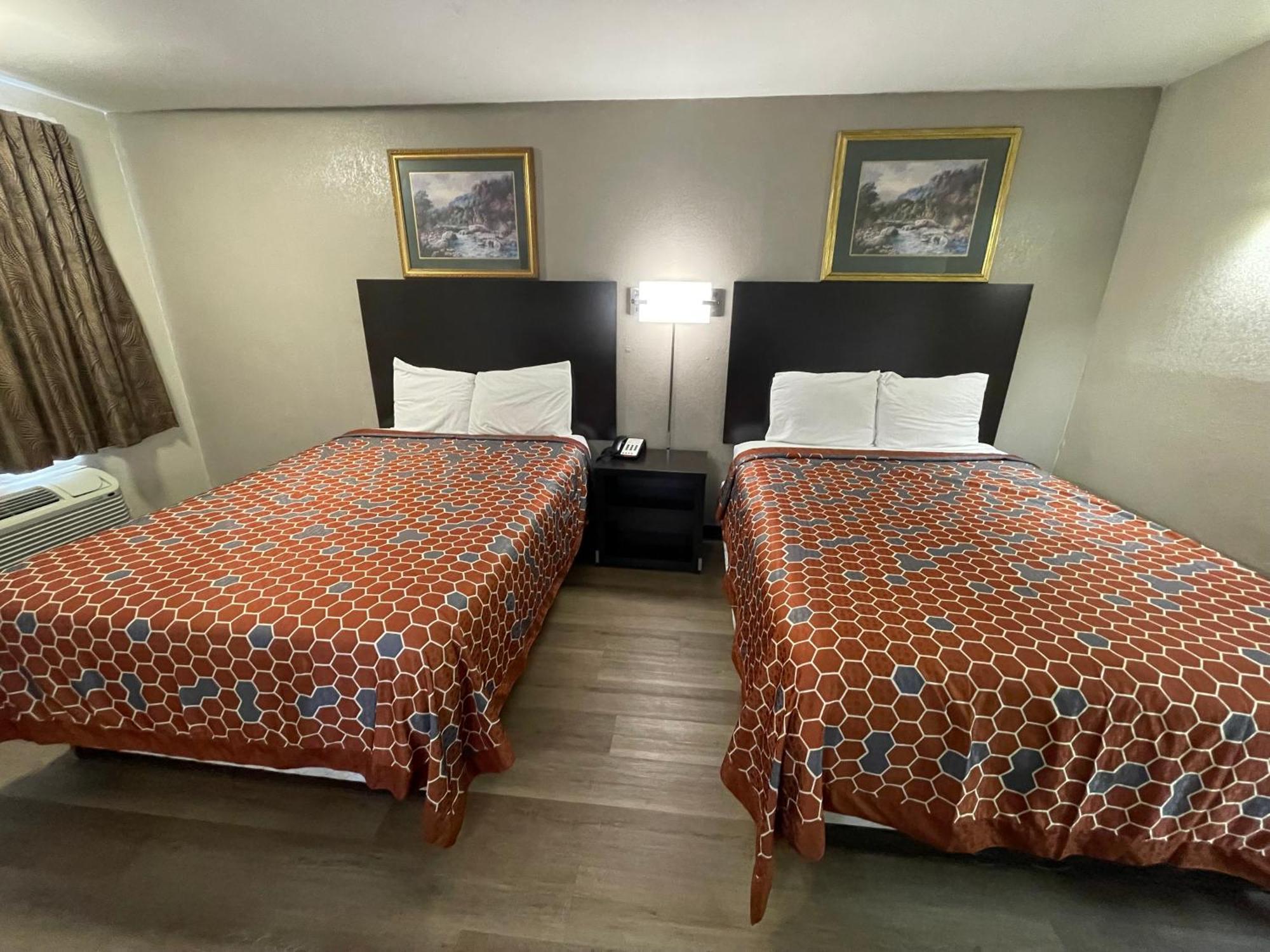 Royal Inn Motel 프레드릭스버그 외부 사진